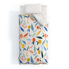 83 Oranges Art Is To Give Life A Shape Comforter
