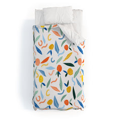 83 Oranges Art Is To Give Life A Shape Duvet Cover