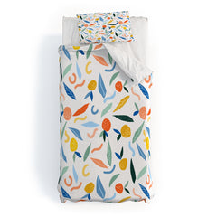 83 Oranges Art Is To Give Life A Shape Duvet Cover