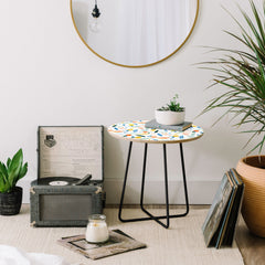 83 Oranges Art Is To Give Life A Shape Round Side Table