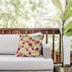 83 Oranges Bon heur Outdoor Throw Pillow