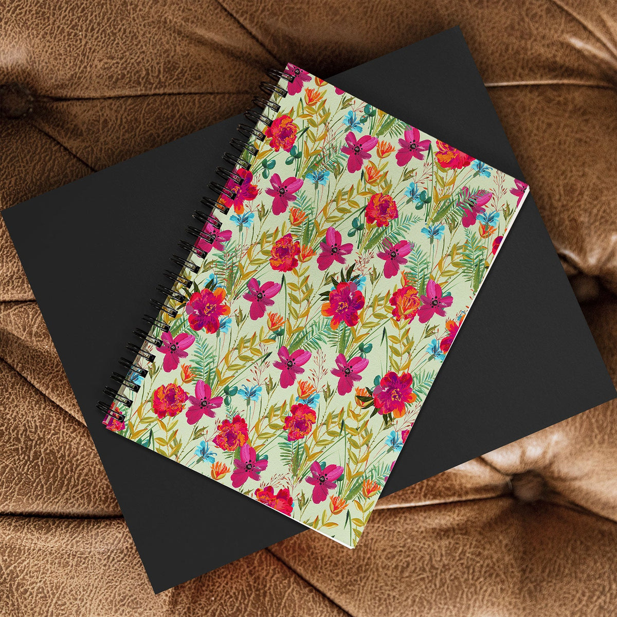 83 Oranges Bon heur Spiral Notebook