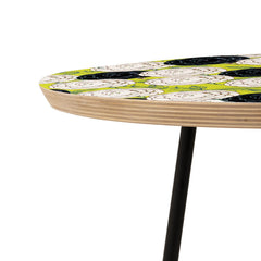 83 Oranges Carnations Round Side Table