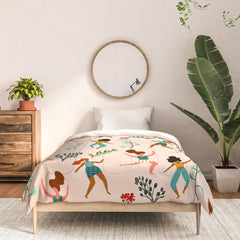 83 Oranges Central Park Zumba Comforter