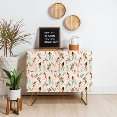 83 Oranges Central Park Zumba Credenza