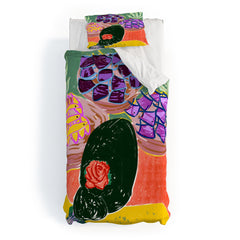 83 Oranges Fish Market Duvet Cover