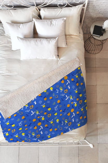 83 Oranges Always Summer In Good Company Fleece Throw Blanket