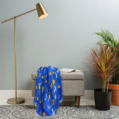 83 Oranges Always Summer In Good Company Throw Blanket