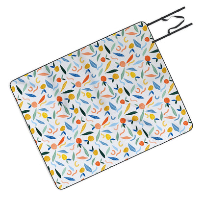 83 Oranges Art Is To Give Life A Shape Picnic Blanket