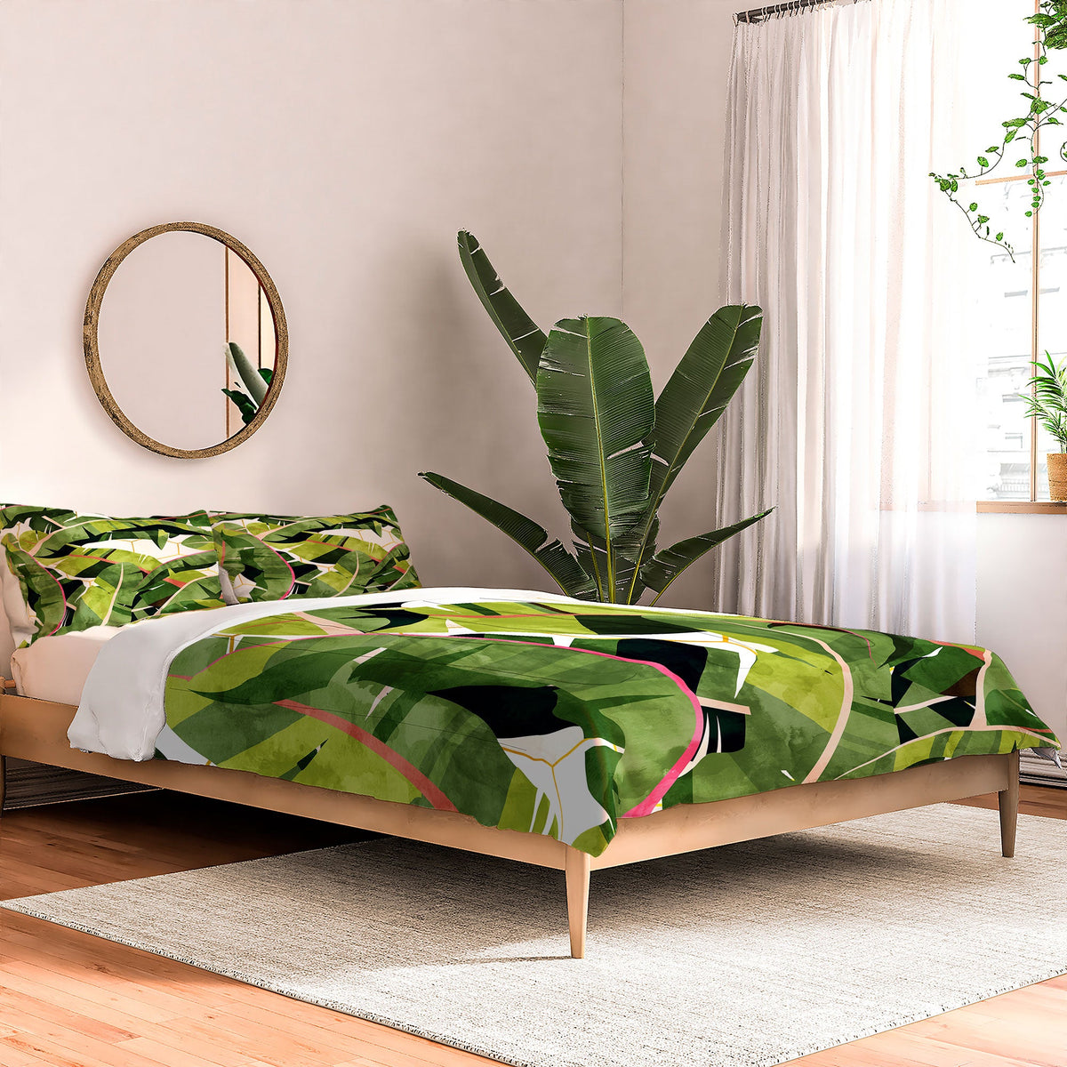 83 Oranges Banana Leaf Salad Comforter