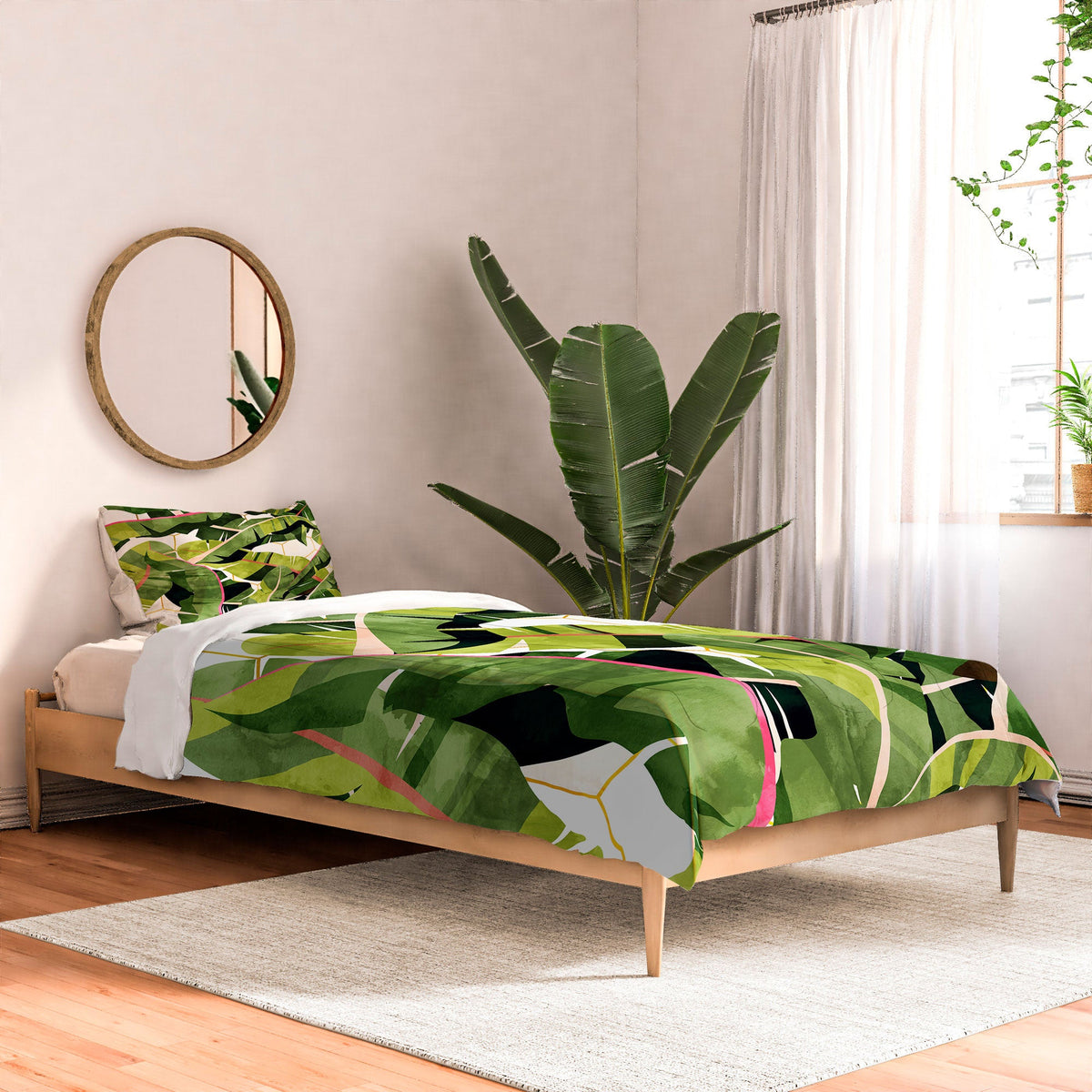 83 Oranges Banana Leaf Salad Comforter