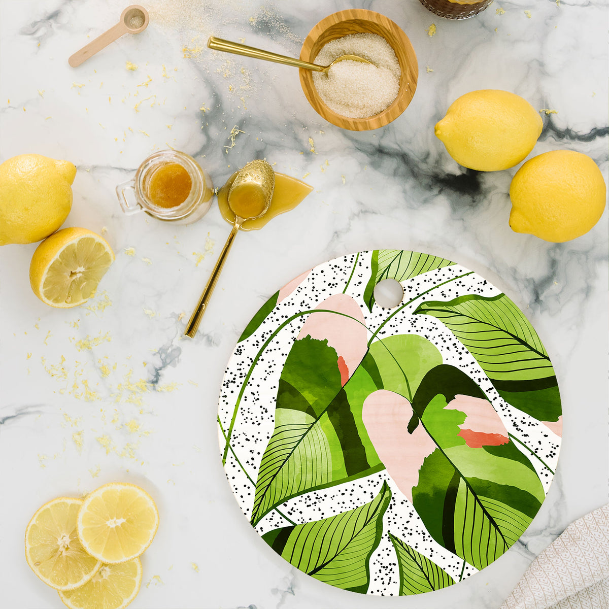 83 Oranges Blushing Leaves Cutting Board Round