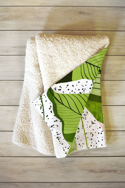 83 Oranges Blushing Leaves Fleece Throw Blanket